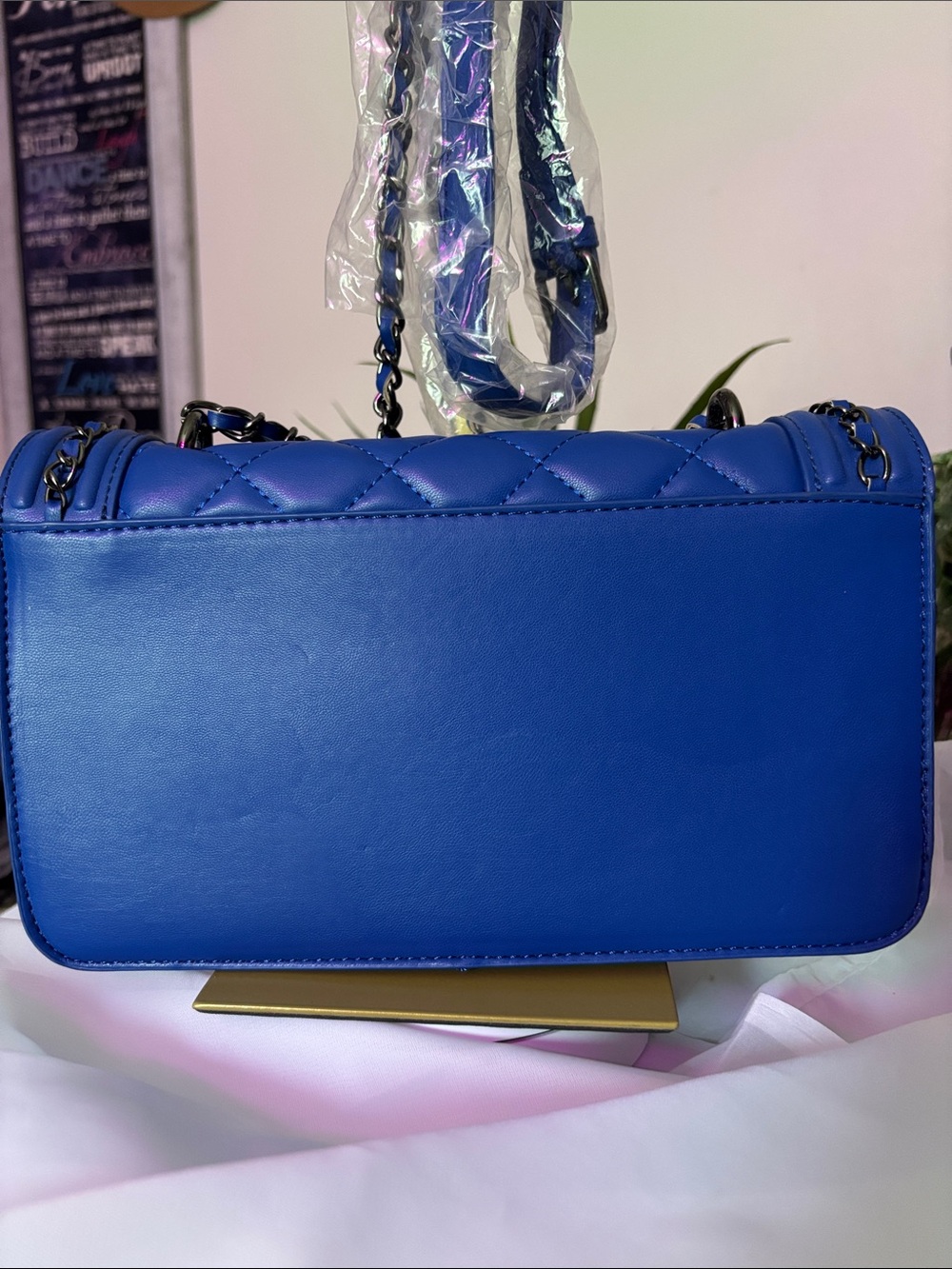 Badgley Mischka Quilted Vegan Leather Crossbody NWT - Picture 9 of 14